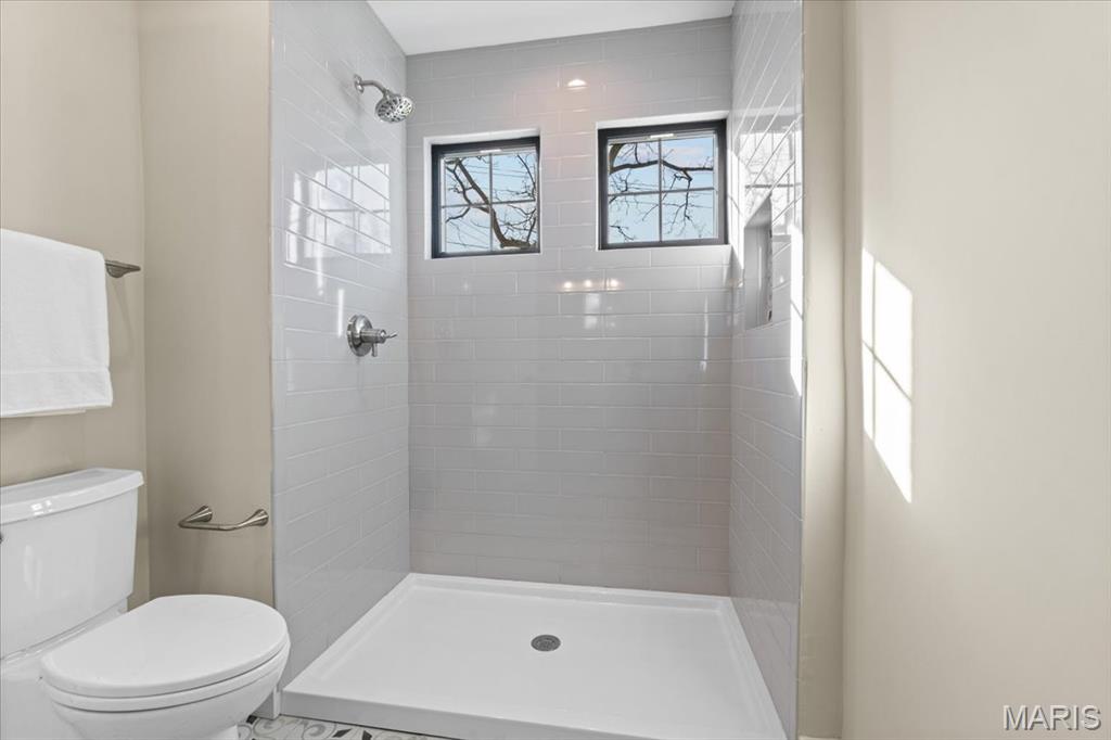 Topping Woods Estates Lt 9 Resub - Residential