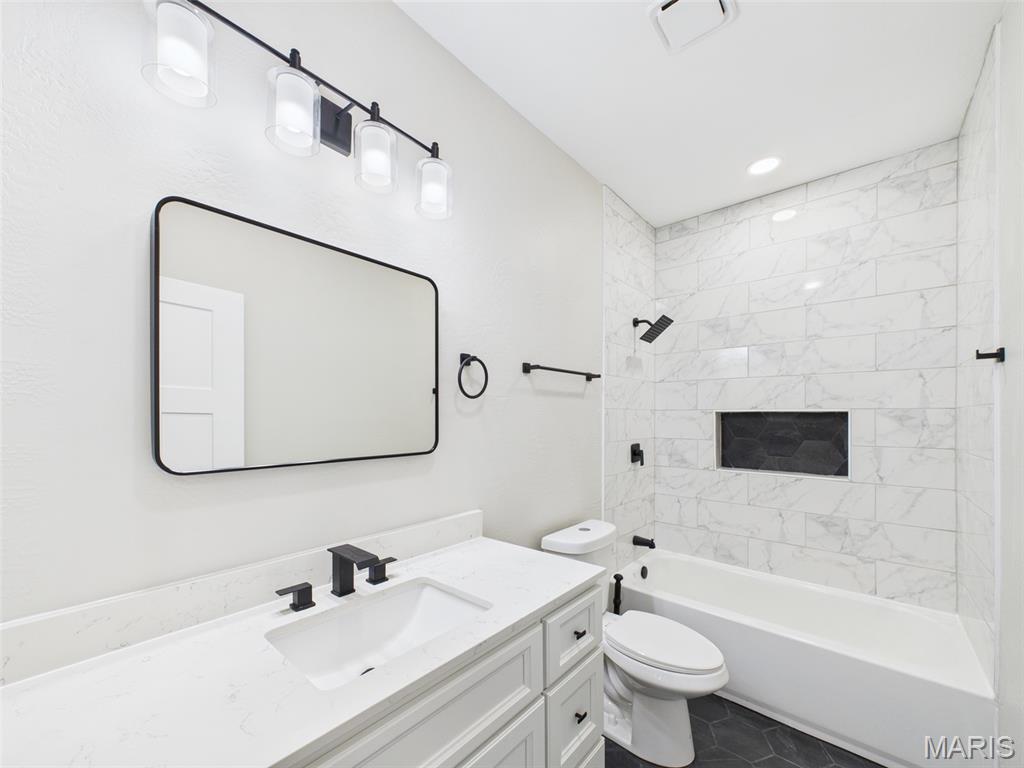 The Lakes - Residential