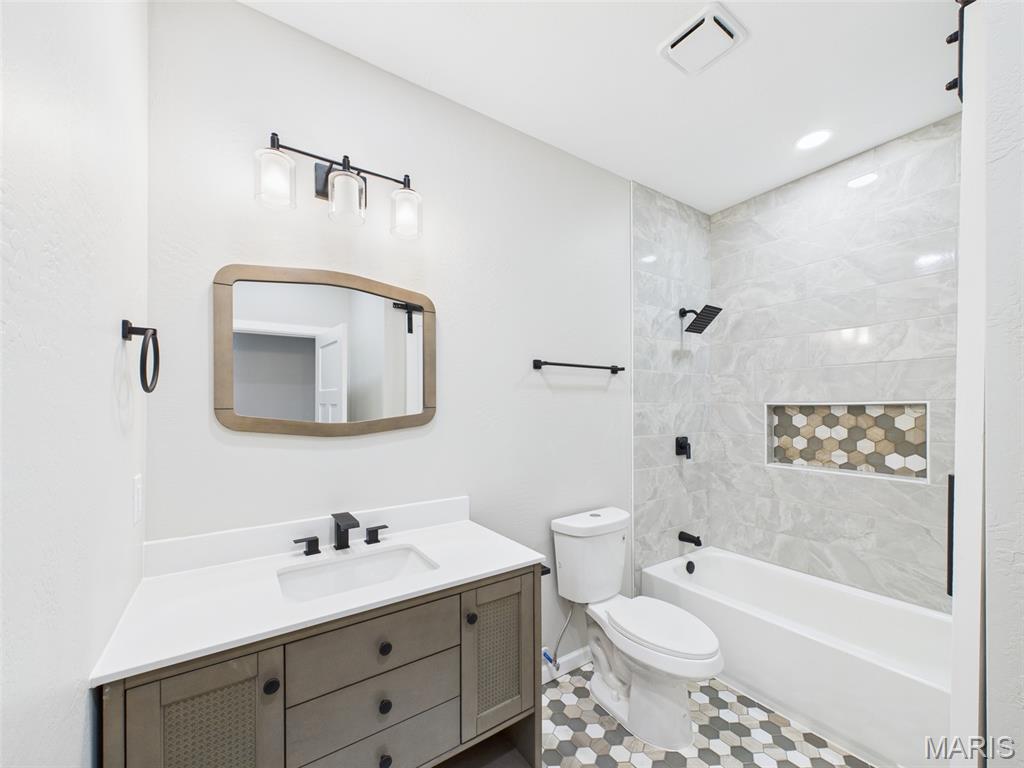 The Lakes - Residential