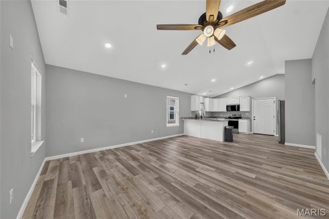 Tiny photo for 309 S Main Cross Street, Bowling Green, MO 63334 (MLS # 26036962)