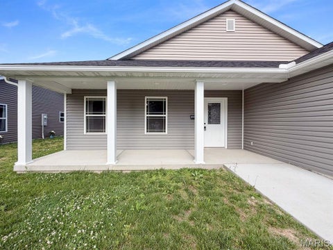 Tiny photo for 309 S Main Cross Street, Bowling Green, MO 63334 (MLS # 26036962)