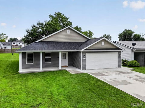 Tiny photo for 309 S Main Cross Street, Bowling Green, MO 63334 (MLS # 26036962)