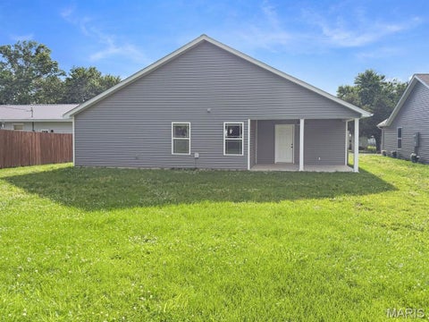 Tiny photo for 309 S Main Cross Street, Bowling Green, MO 63334 (MLS # 26036962)