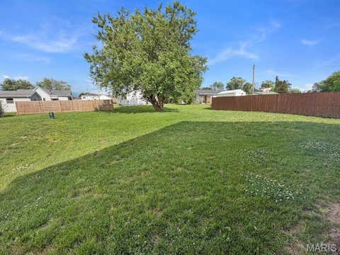 Tiny photo for 309 S Main Cross Street, Bowling Green, MO 63334 (MLS # 26036962)