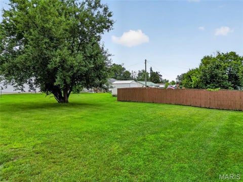 Tiny photo for 309 S Main Cross Street, Bowling Green, MO 63334 (MLS # 26036962)