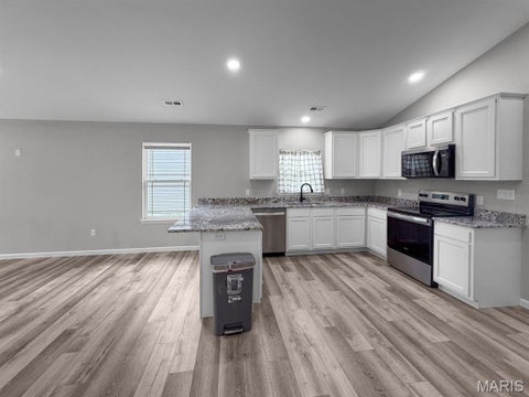 Tiny photo for 309 S Main Cross Street, Bowling Green, MO 63334 (MLS # 26036962)
