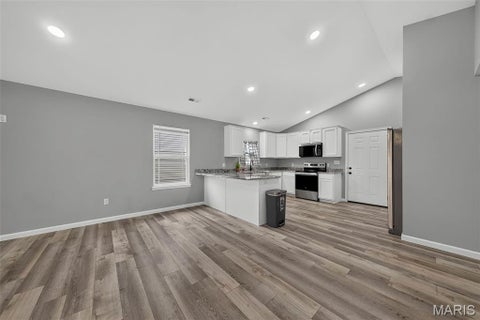 Tiny photo for 309 S Main Cross Street, Bowling Green, MO 63334 (MLS # 26036962)