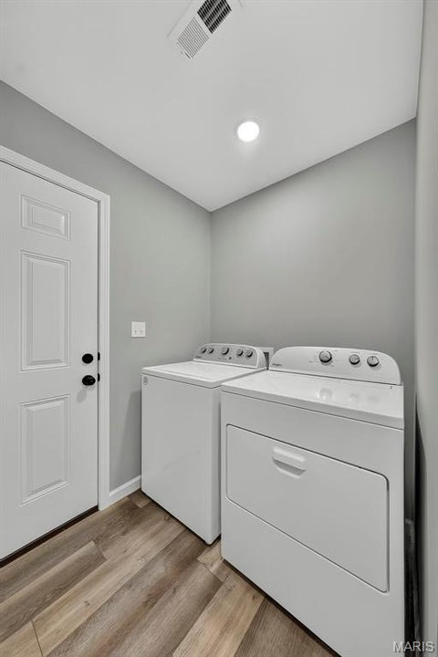Tiny photo for 309 S Main Cross Street, Bowling Green, MO 63334 (MLS # 26036962)