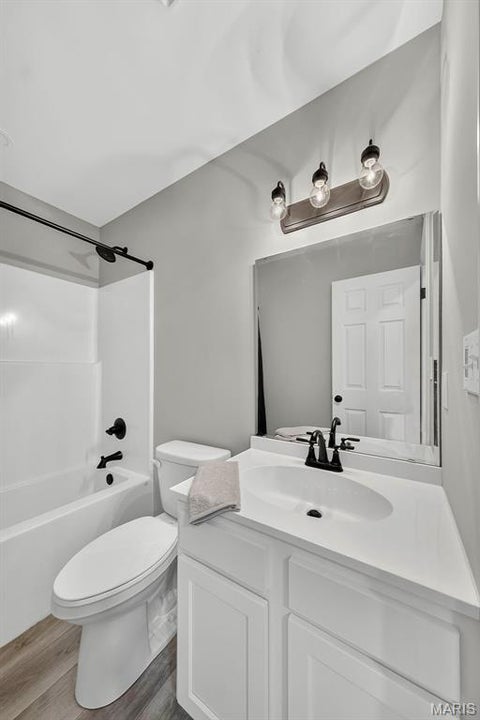 Tiny photo for 309 S Main Cross Street, Bowling Green, MO 63334 (MLS # 26036962)