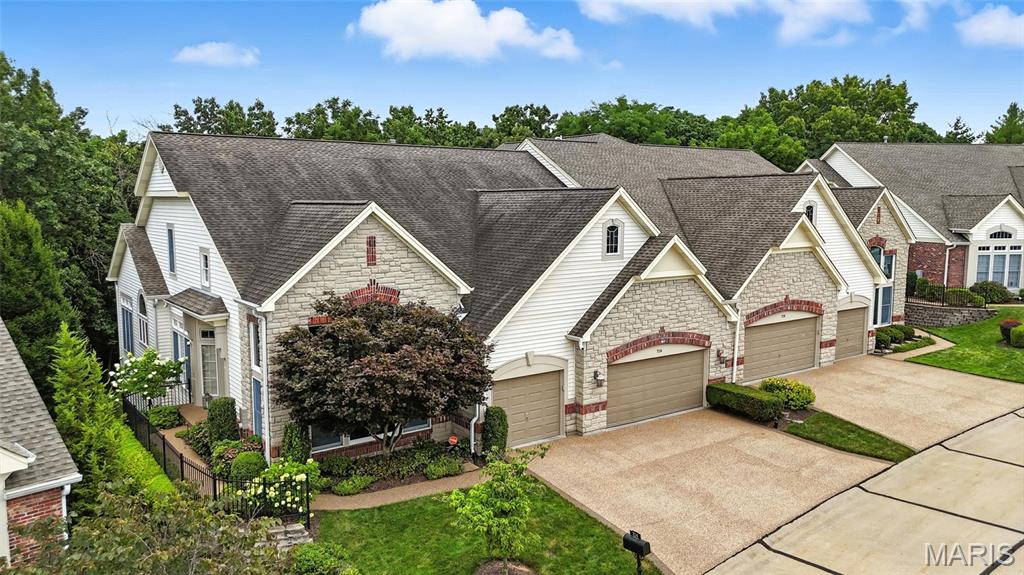 724 Stonebluff Court