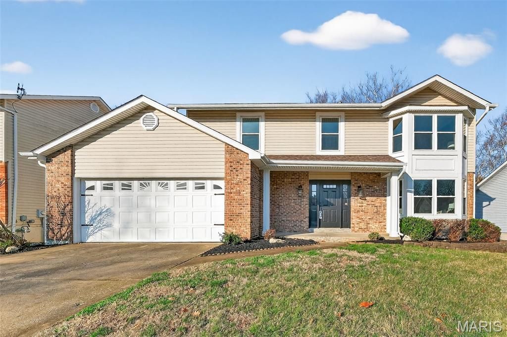 Photo of 1135 Carrington Drive, St Peters, MO 63376 (MLS # 26012515)
