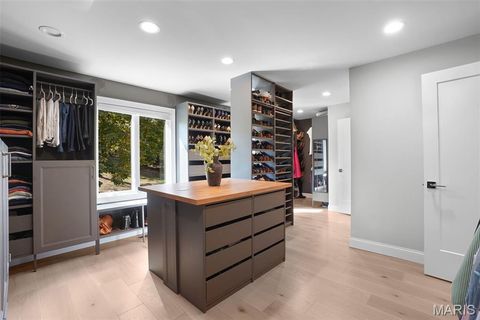 Tiny photo for 241 S Graeser Road, Creve Coeur, MO 63141 (MLS # 25063666)