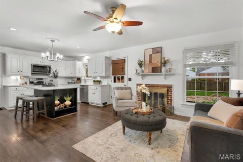 Tiny photo for 642 Windrush Drive, Kirkwood, MO 63122 (MLS # 26066812)