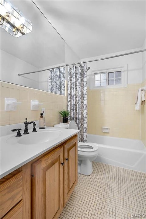 Tiny photo for 642 Windrush Drive, Kirkwood, MO 63122 (MLS # 26066812)