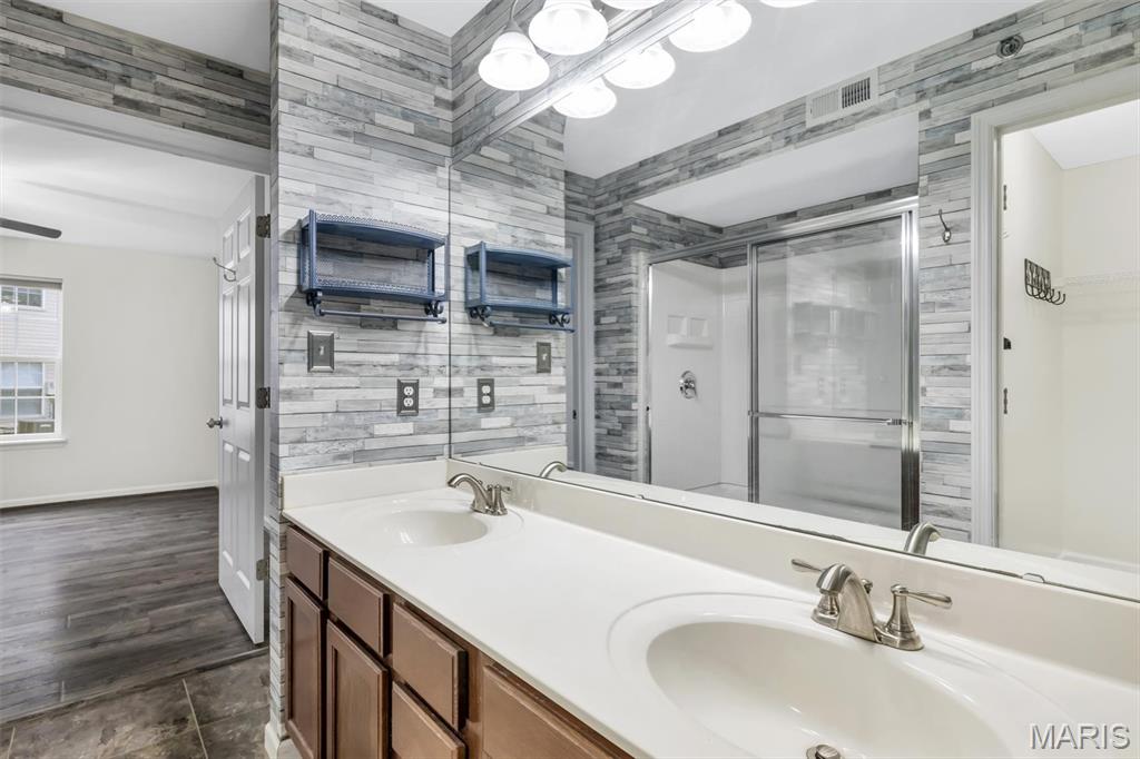 Peppermill Condo - Residential