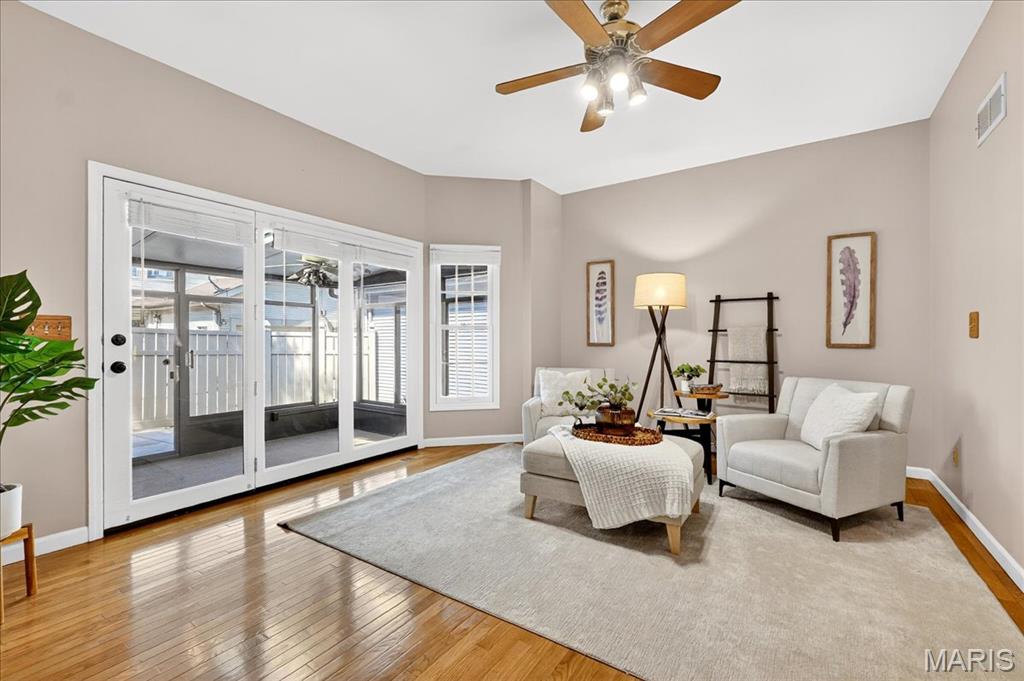 Village Of University Place 1 The - Residential