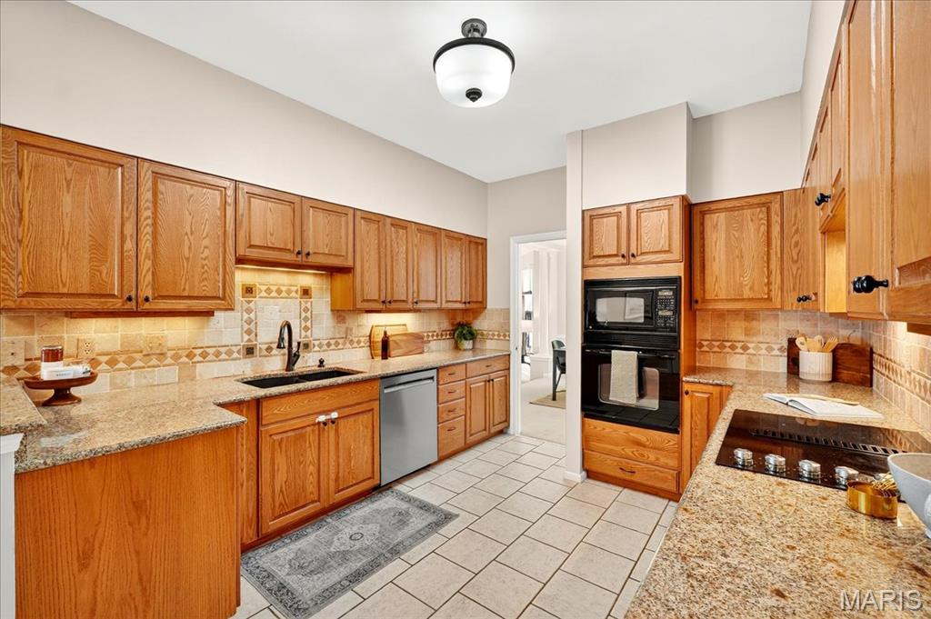 Village Of University Place 1 The - Residential