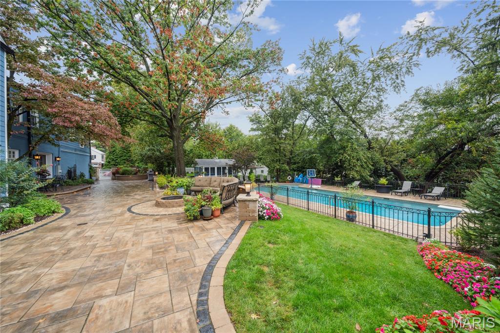 SCHEIDT ESTATE - Residential