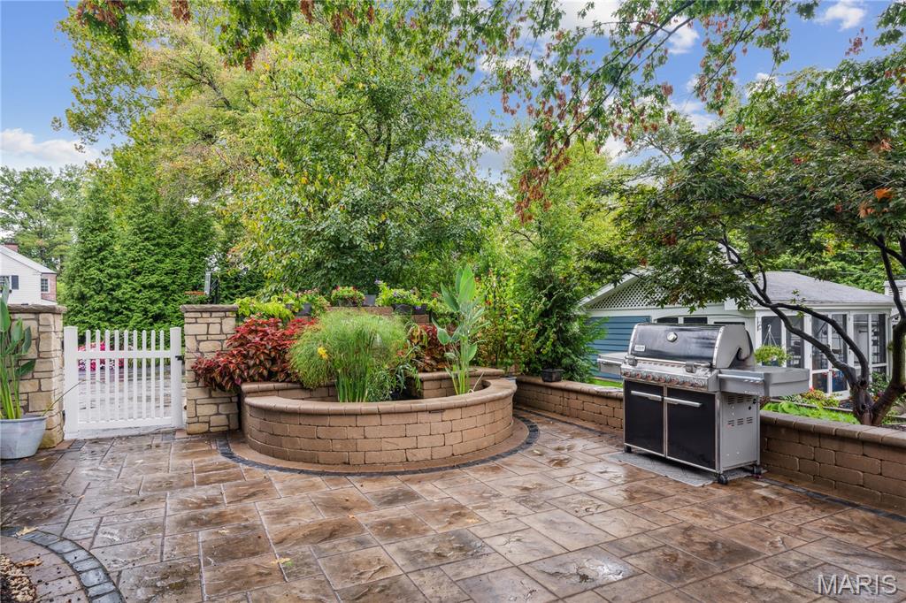 SCHEIDT ESTATE - Residential