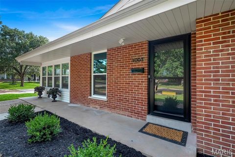 1003 Ormond Drive Kirkwood MO 63122