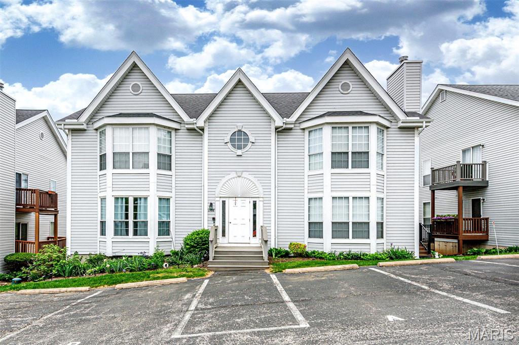 Spring Hill Farm Condo 28th - Residential