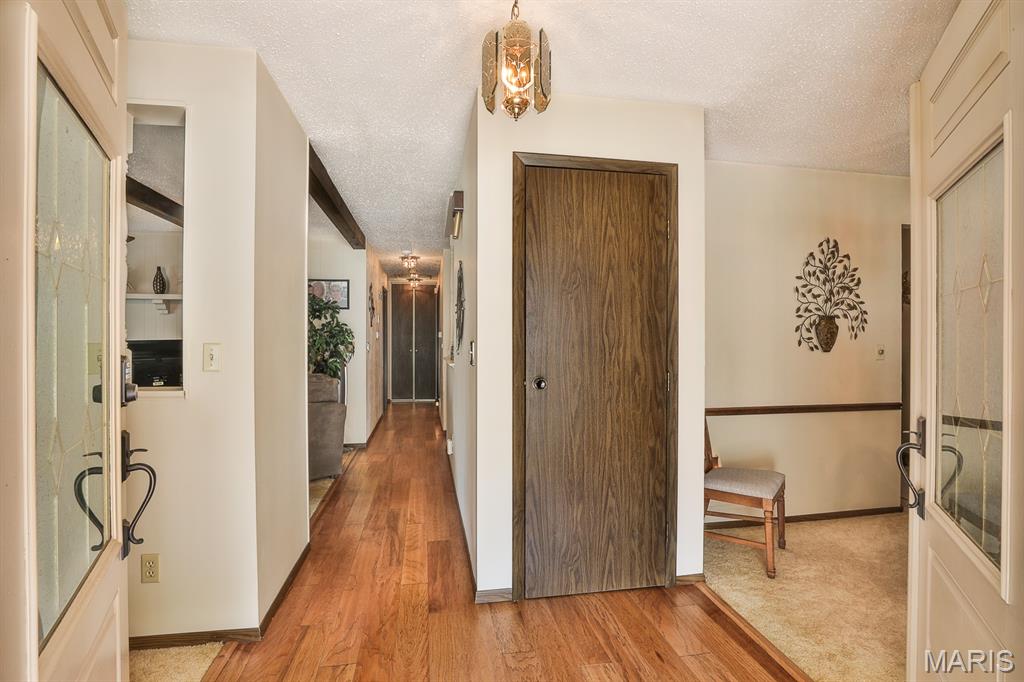 12211 Country Place Drive