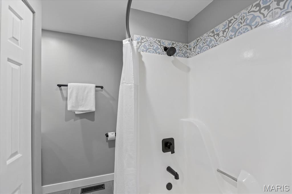 Maryland Square - Residential Lease