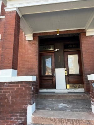 2048 RUSSELL BLVD, SAINT LOUIS, MO 63104 - Image 2bdceb3f2c2bd13dfa8bc0b0e4b465e3/1082709876