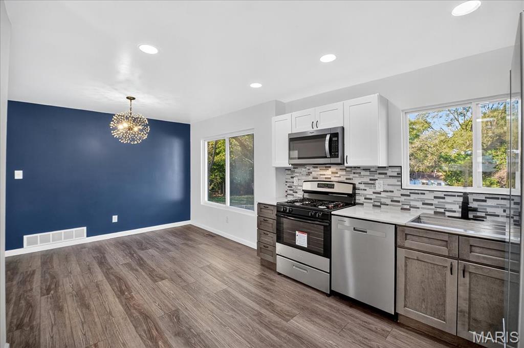 St Louis, Missouri 63136, United States, 3 Bedrooms Bedrooms, ,2 BathroomsBathrooms,Residential,Active,223456