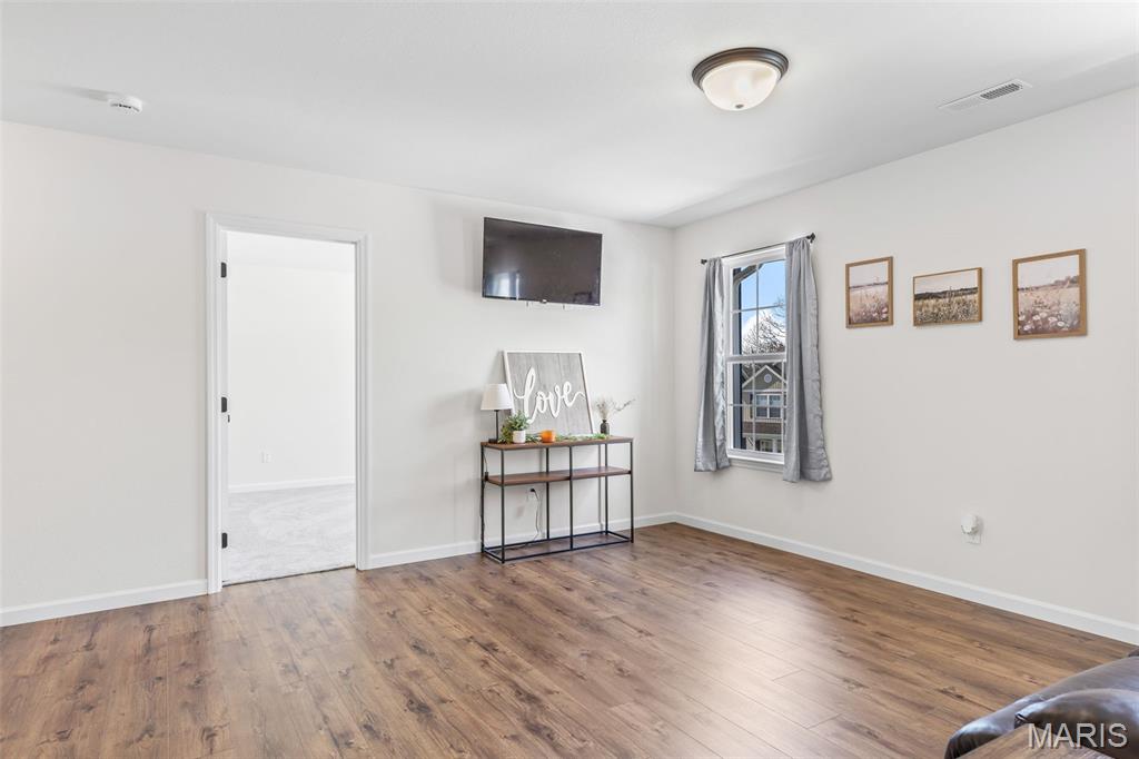 Twin Pines - Residential