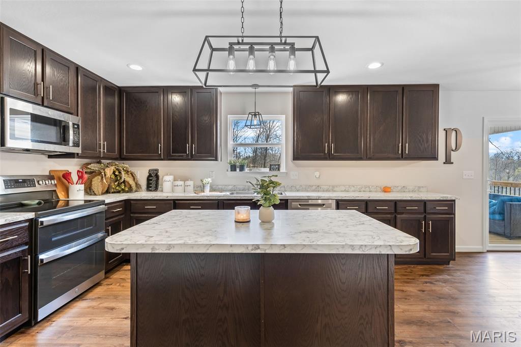 Twin Pines - Residential