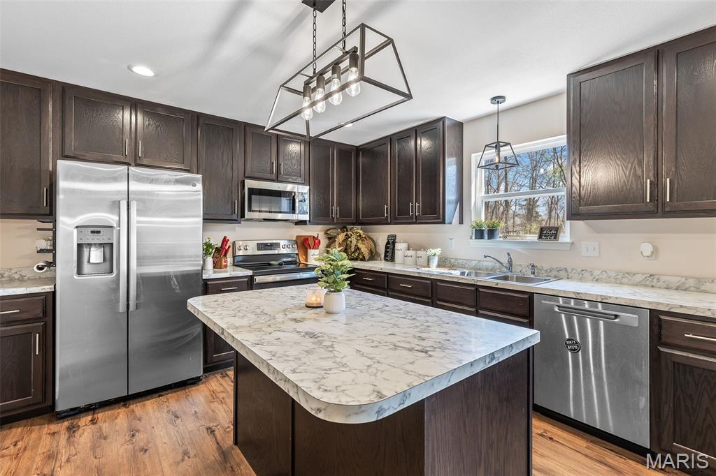 Twin Pines - Residential