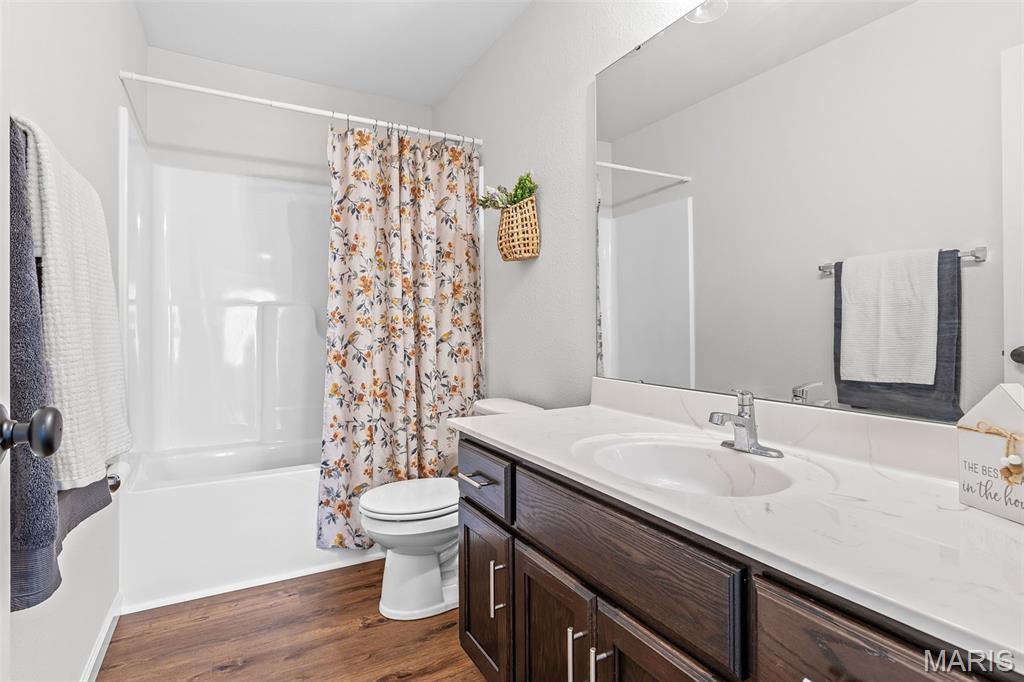 Twin Pines - Residential