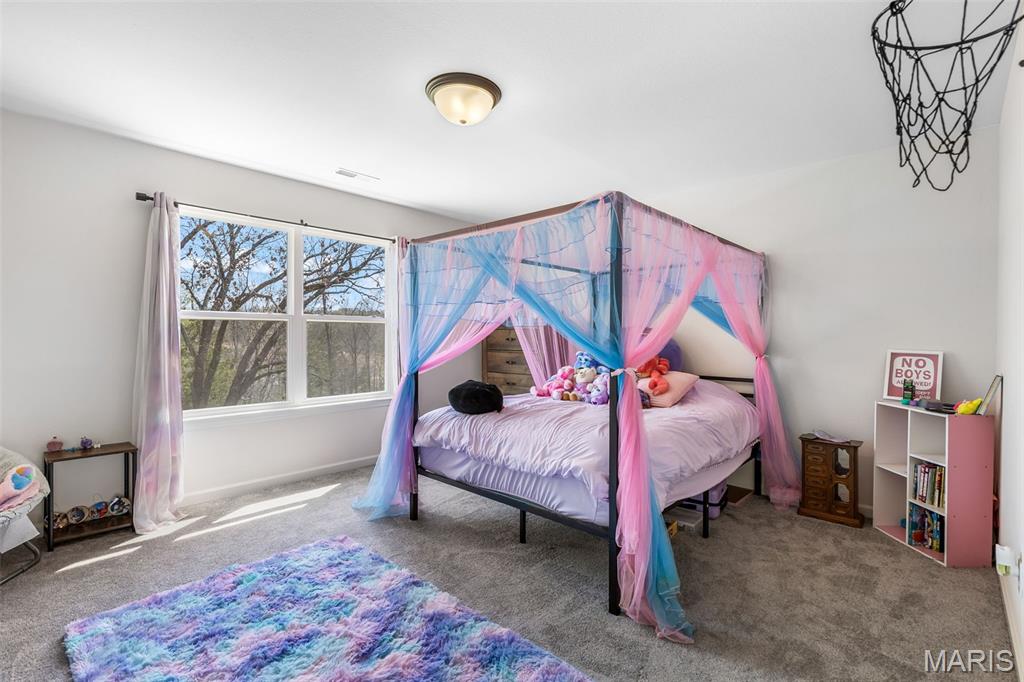 Twin Pines - Residential