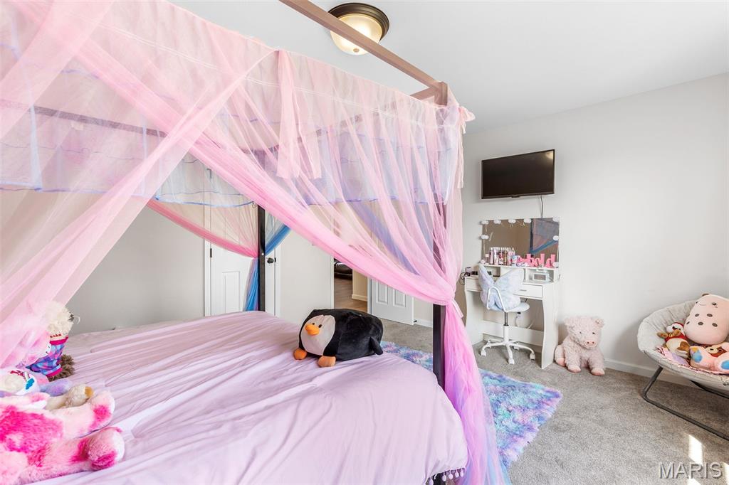 Twin Pines - Residential