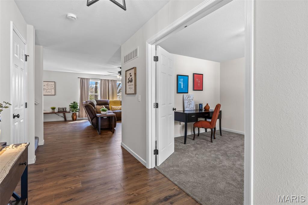 Twin Pines - Residential