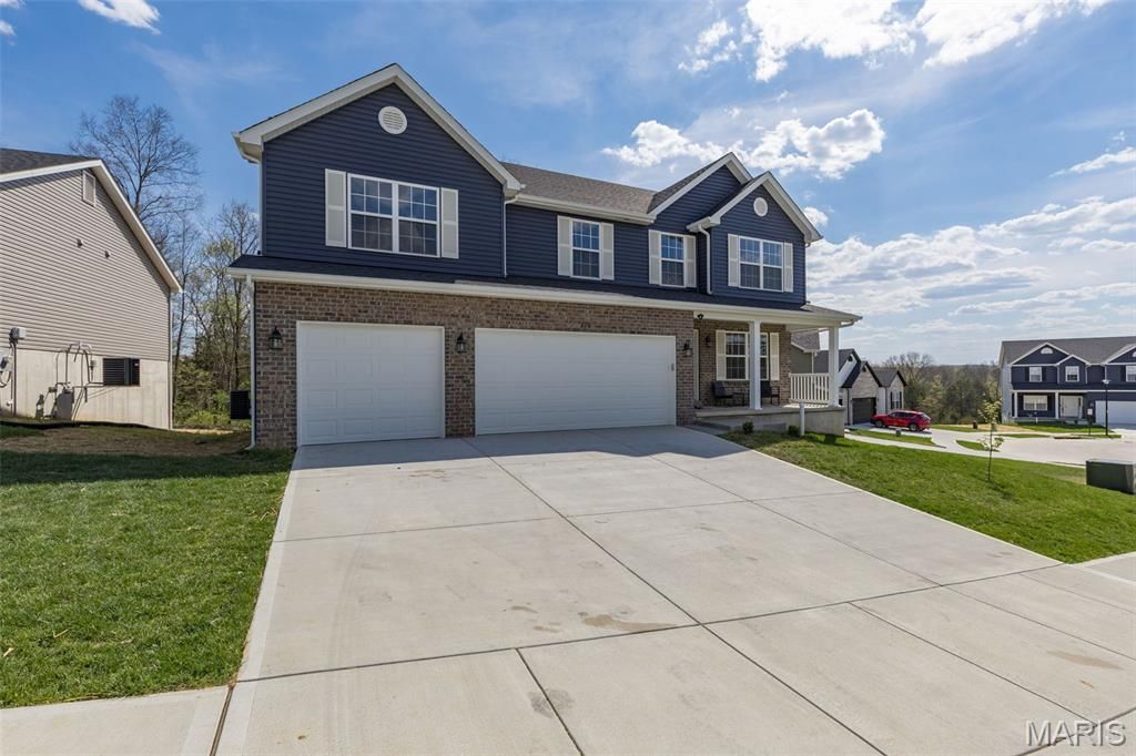 Photo of 228 Red Maple Court, Hillsboro, MO 63050 (MLS # 26021674)