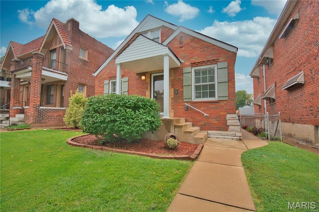 Photo of 5251 Pernod Avenue, St Louis, MO 63139 (MLS # 26022813)