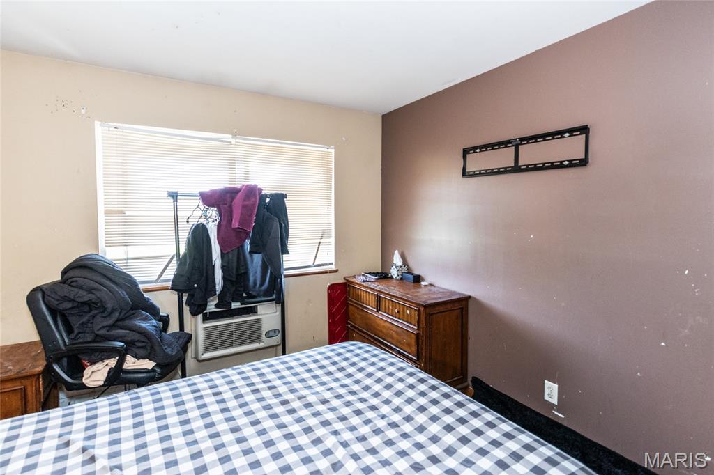 Hazelwood, Missouri 63042, United States, ,2 BathroomsBathrooms,Residential,Pending,167873