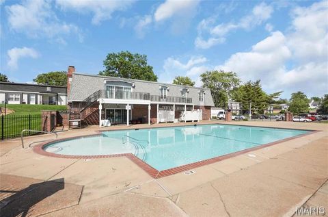 Tiny photo for 846 Dumont Place, St Louis, MO 63125 (MLS # 26031160)