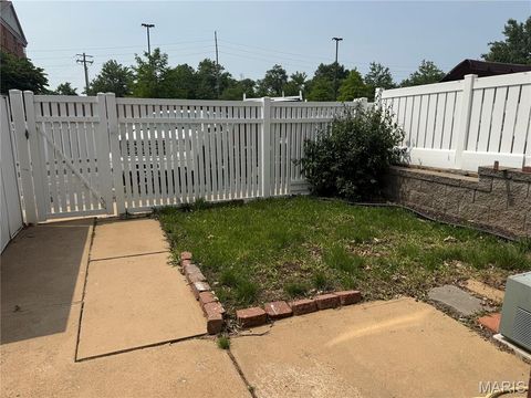 Tiny photo for 846 Dumont Place, St Louis, MO 63125 (MLS # 26031160)