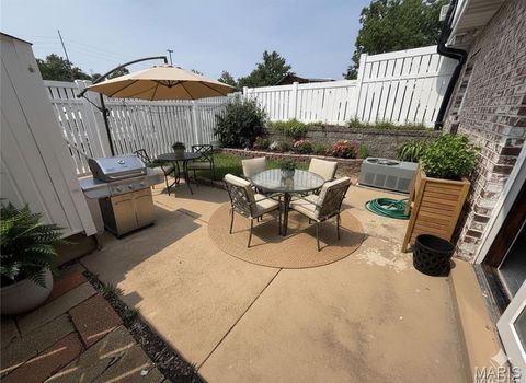 Tiny photo for 846 Dumont Place, St Louis, MO 63125 (MLS # 26031160)