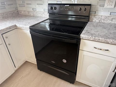 Tiny photo for 846 Dumont Place, St Louis, MO 63125 (MLS # 26031160)