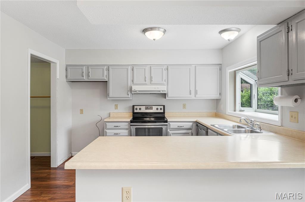 St Charles, Missouri 63303, United States, 2 Bedrooms Bedrooms, ,3 BathroomsBathrooms,Residential,Active,161571