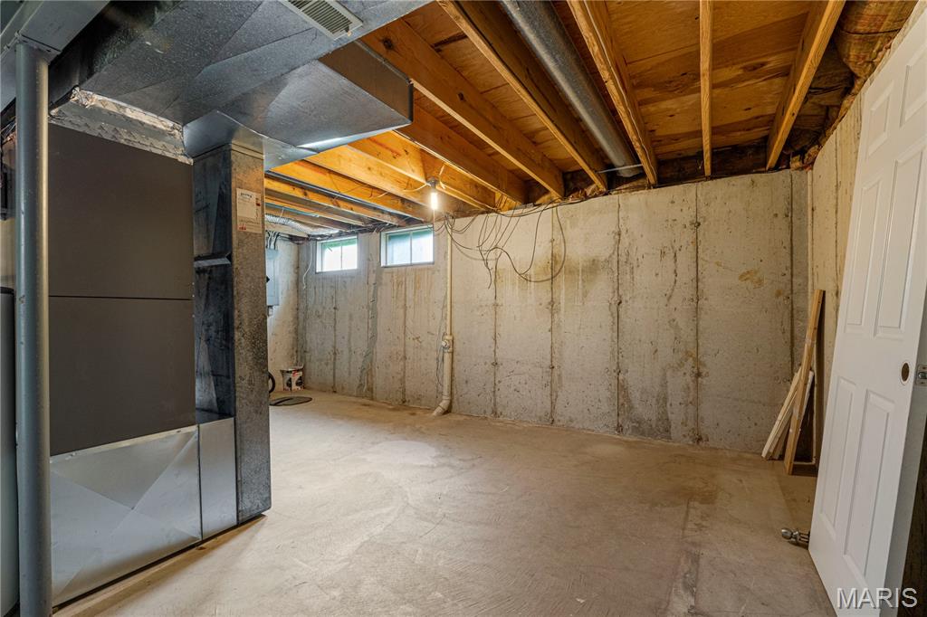 St Charles, Missouri 63303, United States, 2 Bedrooms Bedrooms, ,3 BathroomsBathrooms,Residential,Active,161571