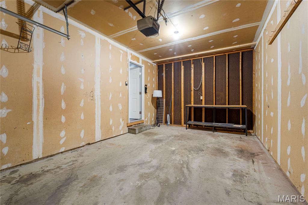 St Charles, Missouri 63303, United States, 2 Bedrooms Bedrooms, ,3 BathroomsBathrooms,Residential,Active,161571