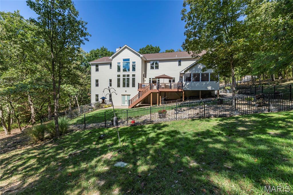 St James Place - Residential