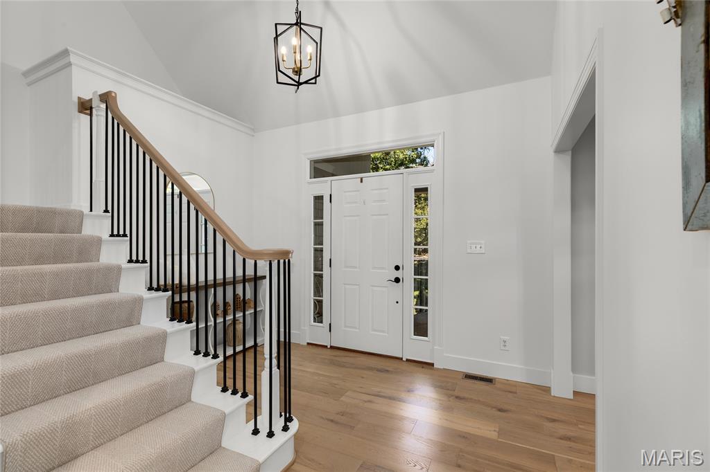 1512 Saint James Place Court