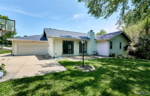 Tiny photo for 14338 Millbriar Circle, Chesterfield, MO 63017 (MLS # 26019492)