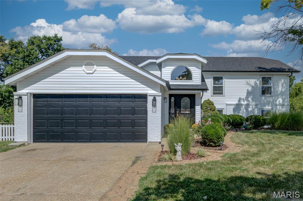 307 Twistedoak Court